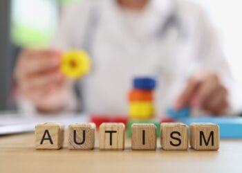 Cum recunoaștem autismul