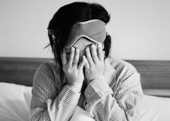 Te îmbolnăvești mai des dacă nu dormi