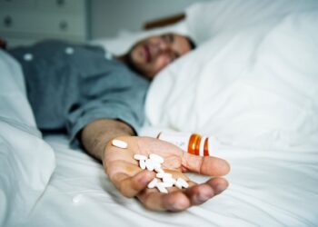 legătura dintre somn și consumul de substanțe psihoactive